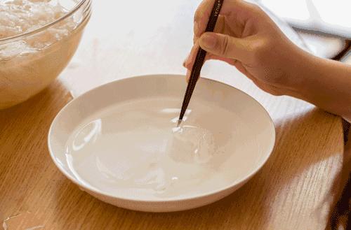 燕窝鉴定最简单的方法,怎么鉴别好的燕窝