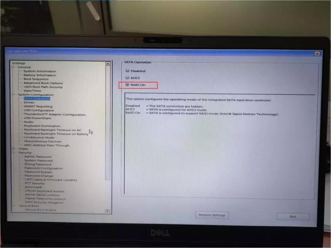 今天IT小哥差点要悲催了，系统管理员帐户被锁，无法进入PE系统