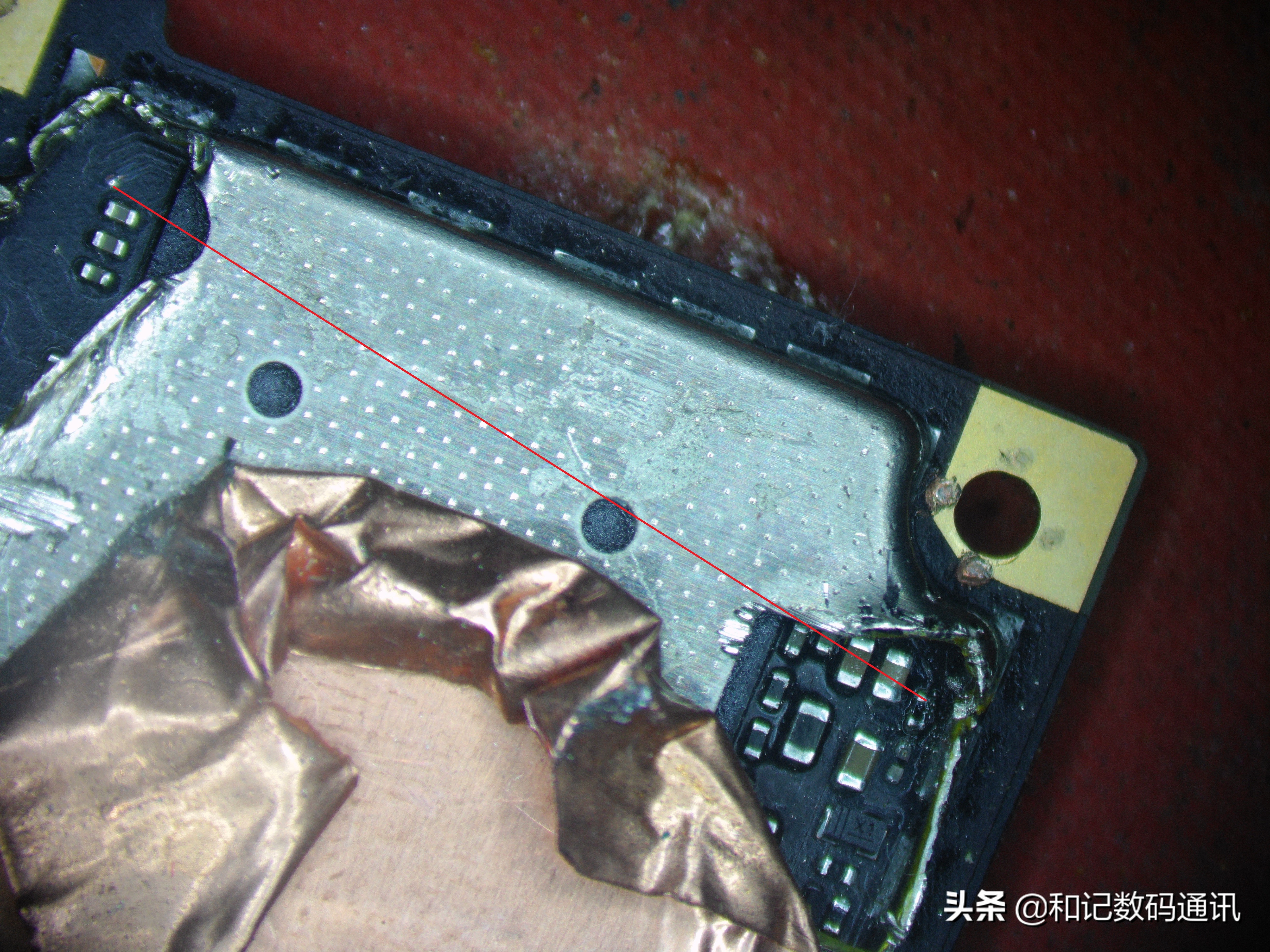 VIVO手机Y66音量加失灵维修一例