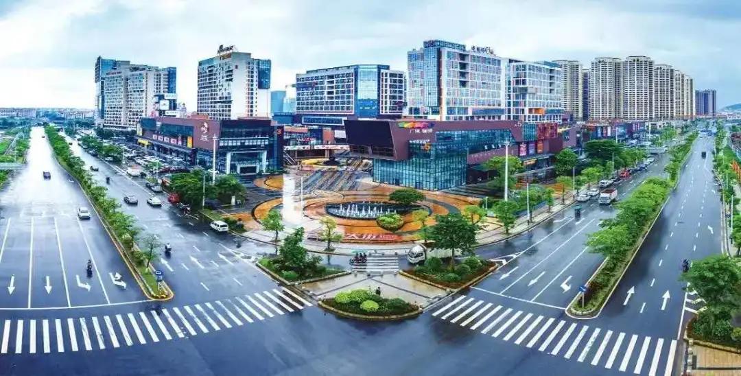 从集成商到自研产品,从单一经营向创业孵化平台转型