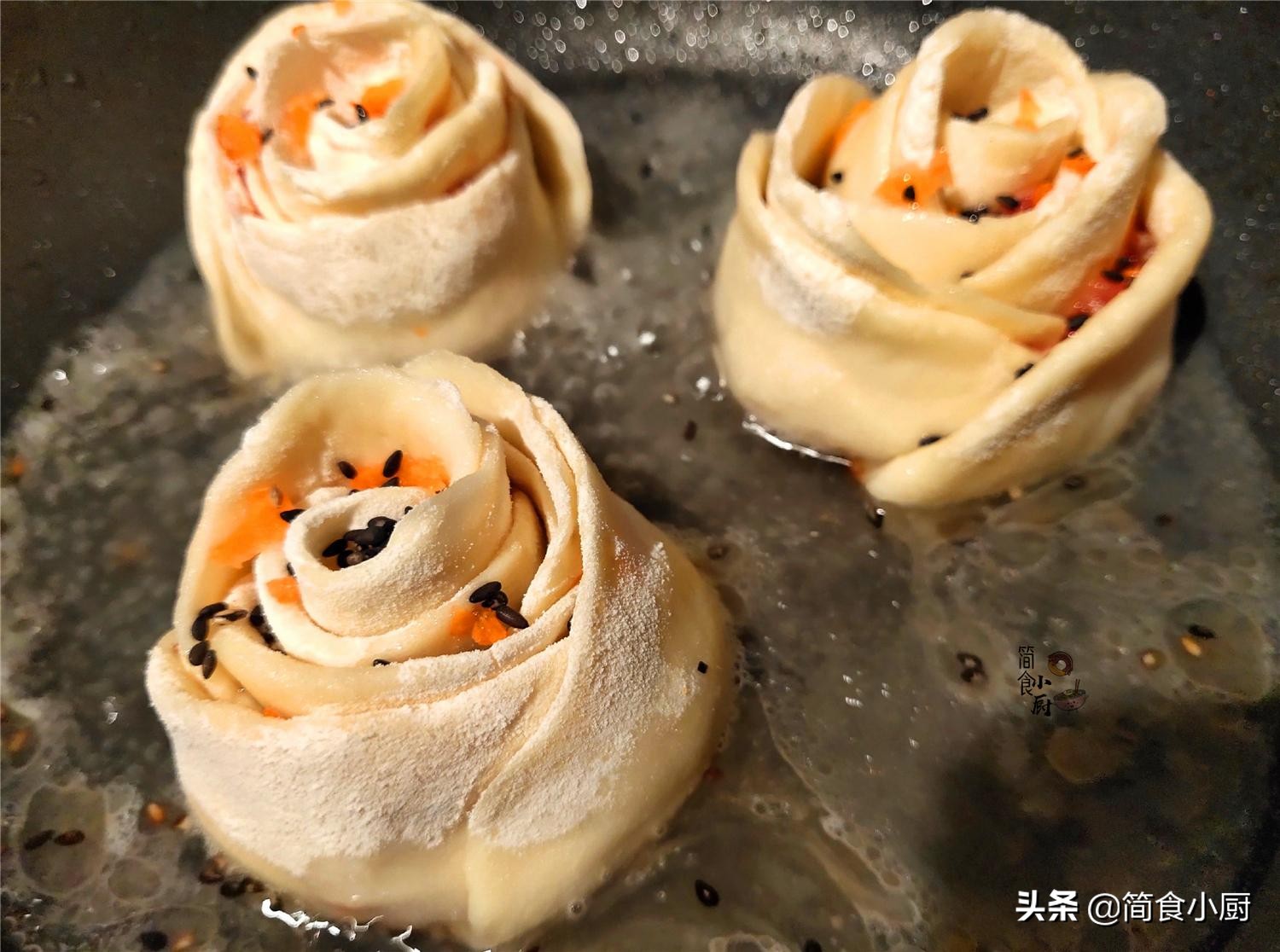 饺子皮玫瑰花做法视频教程全集,饺子皮玫瑰花的做法大全