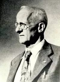 北大院长讲史：第一株病毒是如何被人类发现的？|赛先生