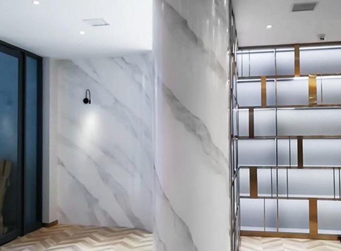 看到价格又犹豫了很久,仿大理石壁布背景墙价格