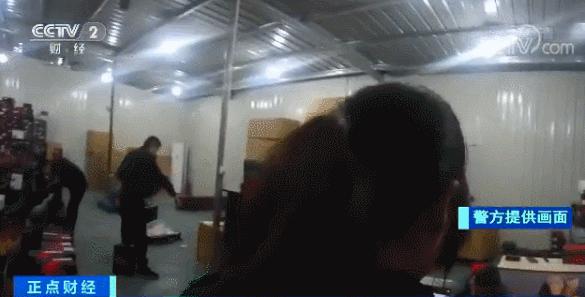 快看看你的球鞋！这里一年卖出200万双假鞋，发票证书都有……