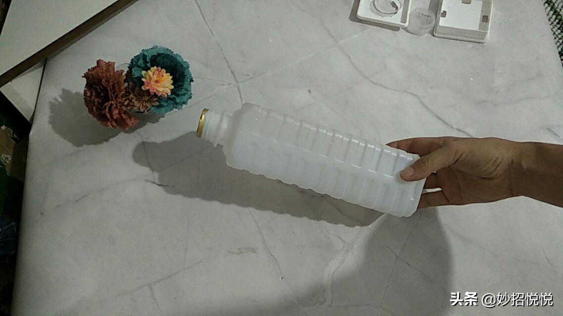 长虫子的挂面能吃吗,长虫的面条还能吃吗