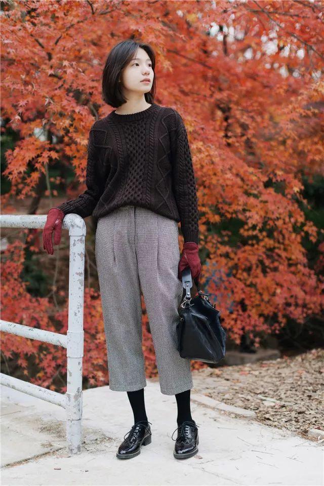 千鸟格再掀时尚潮流,穿对减龄提气质,再不是妈妈们的专属了