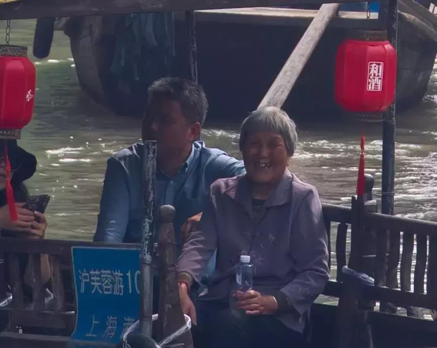 腾龙35-150mmf2-2.8新品,腾龙35-150焦外表现