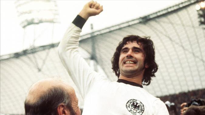 德国历史射手王穆勒,德国足坛传奇射手盖德穆勒