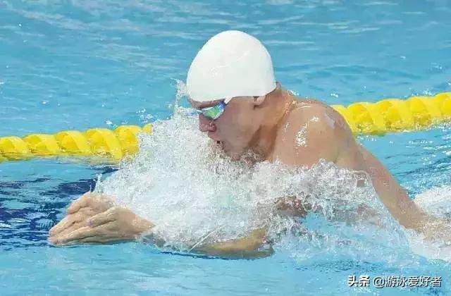 蛙泳如何提高速度而不累,蛙泳提速怎么样可以游得快