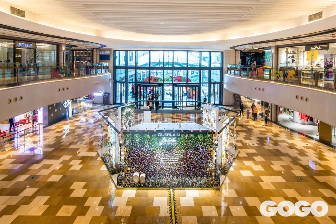 十年匠心，尽显“蜂”芒！法国娇兰绝美蜜境登陆太古汇