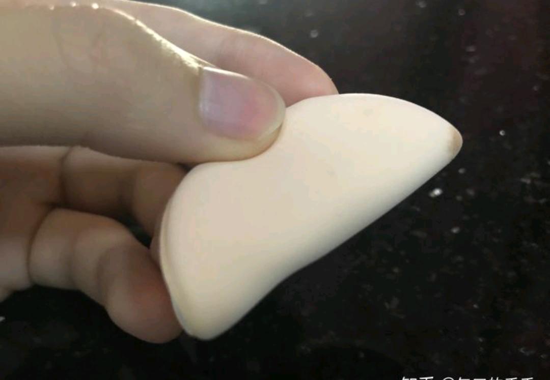 粉底液怎么化出清透的底妆,如何化出干净透亮的底妆