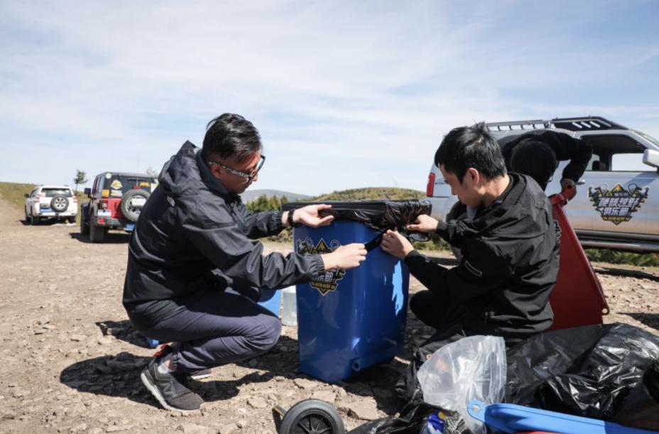 牧马人2.0t和普拉多4.0哪个好,普拉多与牧马人