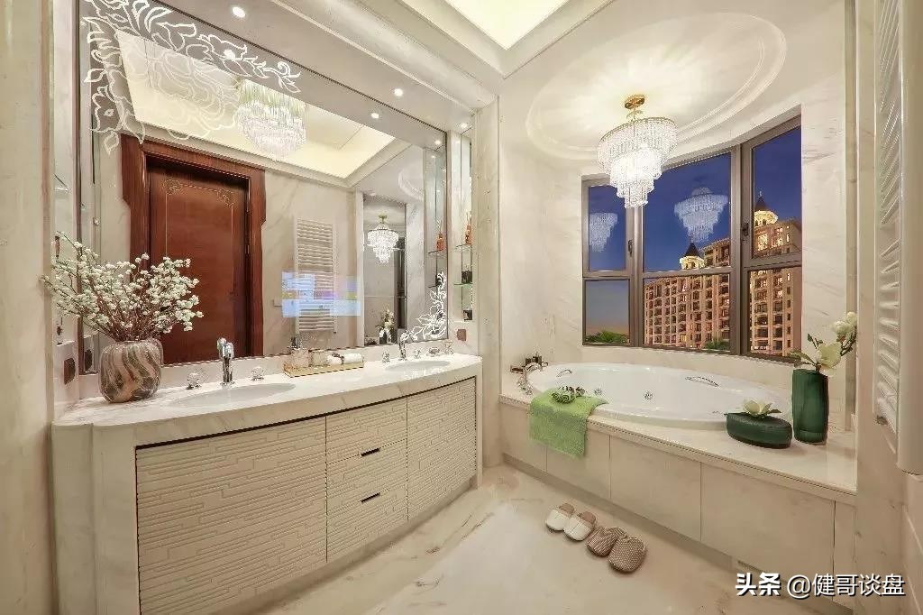 豪宅中的宾利，郎朗与大S等社会名流的选择——上海浦东星河湾