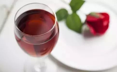 红酒喝多了怎么解酒,红酒解酒的最快方法