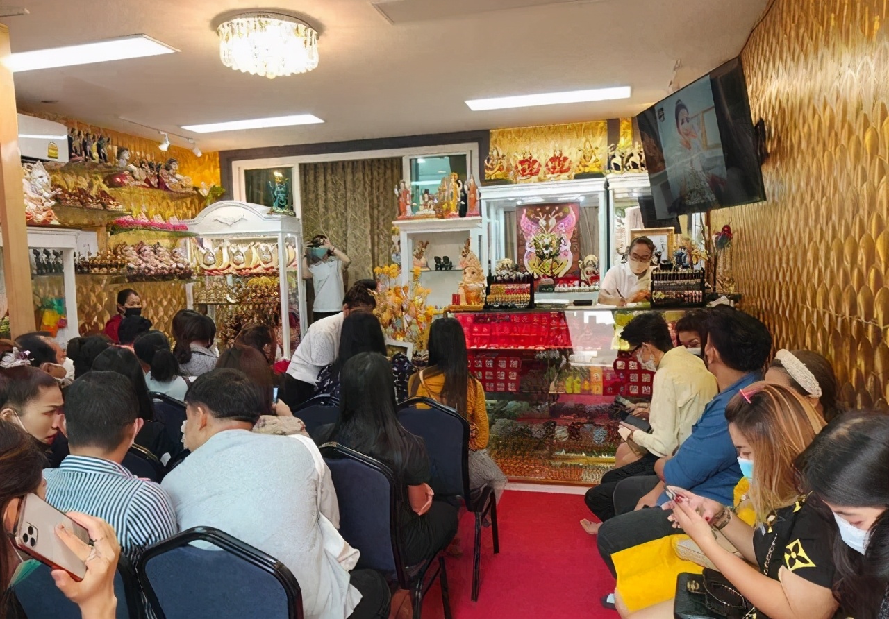 现在的纹身店有多赚钱,现在的纹身店