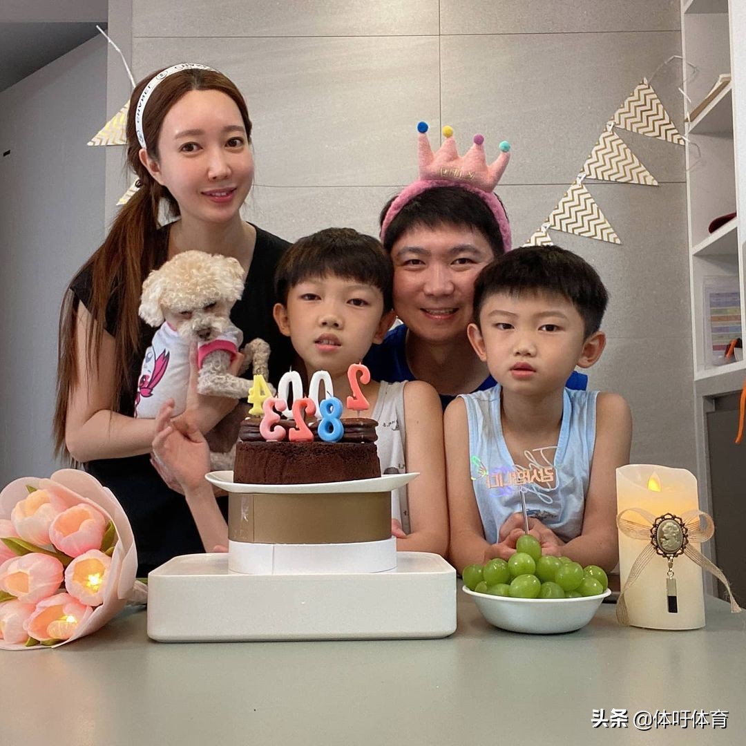 柳承敏雅典奥运会夺冠,柳承敏雅典夺冠后回国视频