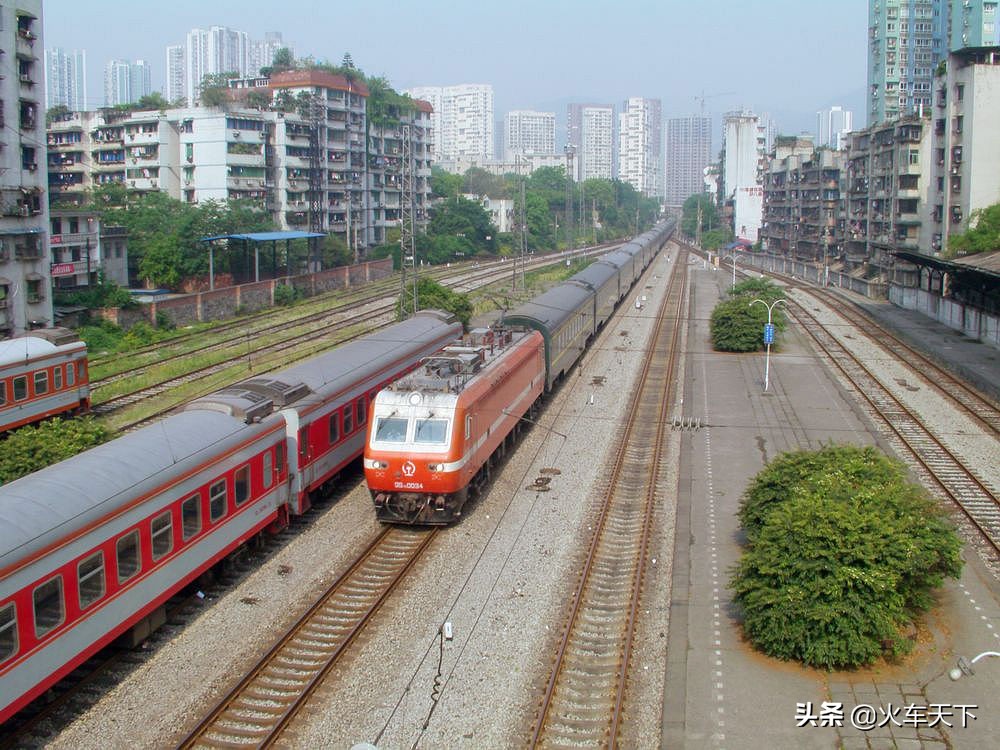 重庆到拉萨z223火车时刻表,重庆到拉萨的火车每天都有吗