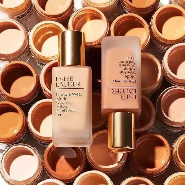 用了粉底液感觉脸颜色还是红红的,用了粉底液皮肤变好了