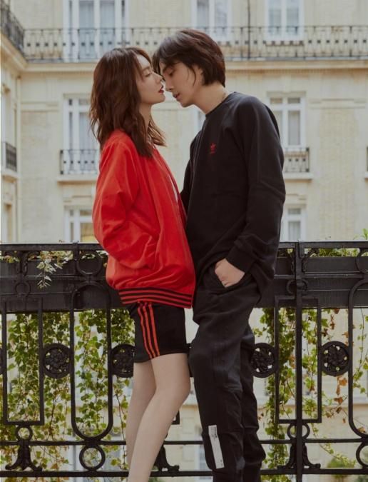 戚薇夫妇甜蜜视频,戚薇穿搭运动鞋