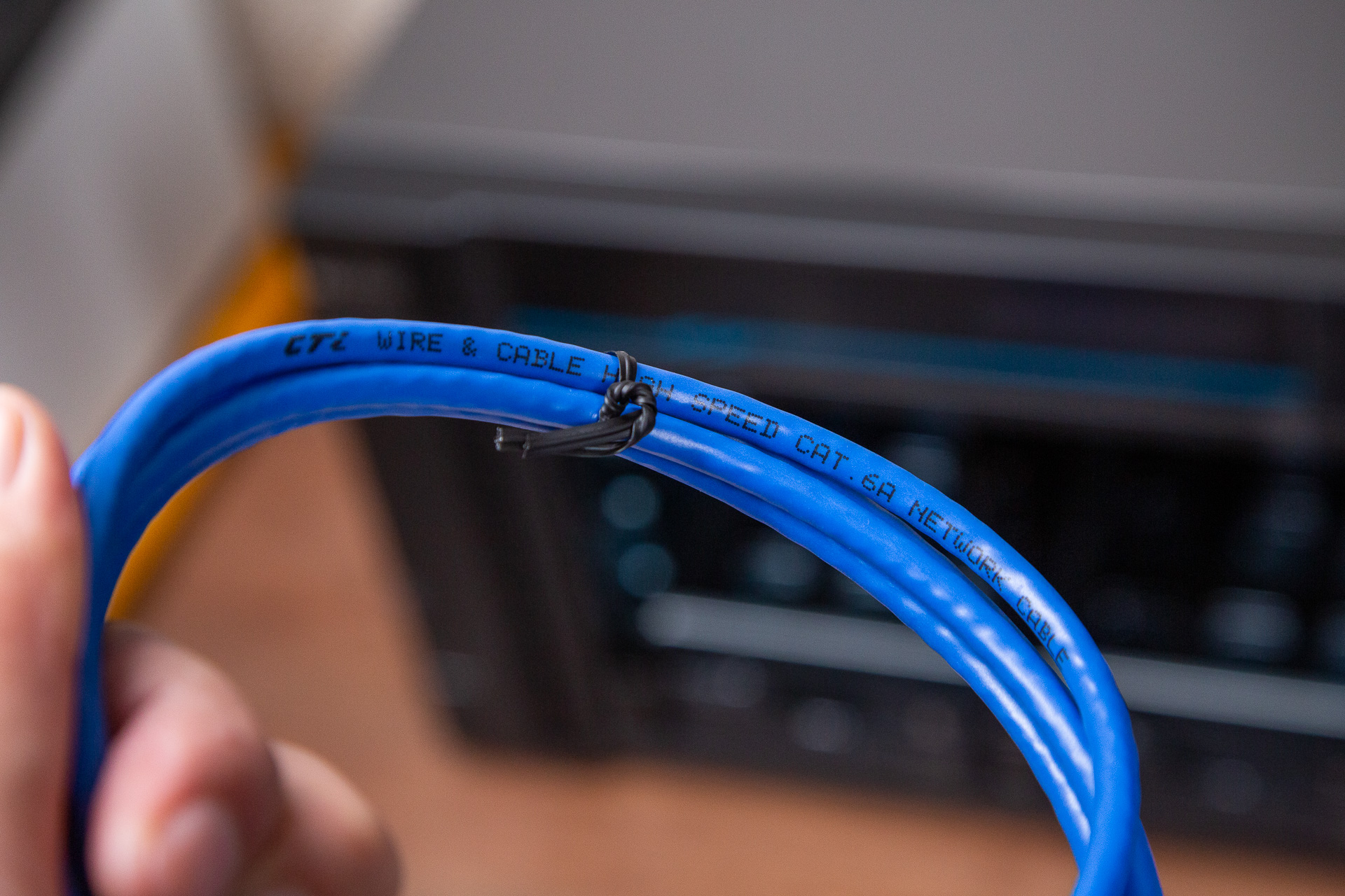 100T私有云达成！创作者之选华芸10GNASAS6510T使用测评