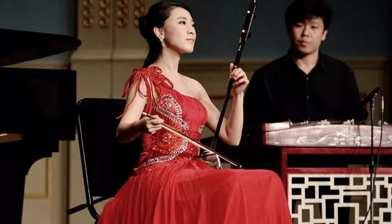 如何提高二胡音质效果,练二胡的基本功练习方法