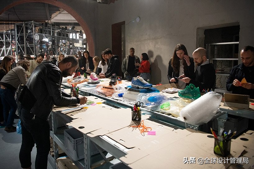 耐克设计师在米兰定制车间首次推出NikeAirMax