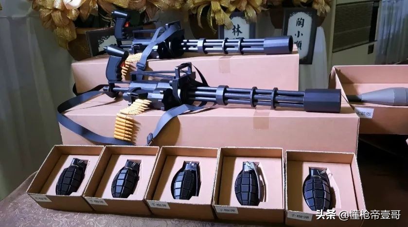 请脱衣舞女、祭品上加特林?为什么台湾人葬礼这么野?|轻武专栏