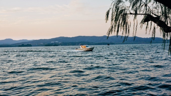 杭州西湖乌镇苏州南京上海攻略,天青色等烟雨乌镇旅游