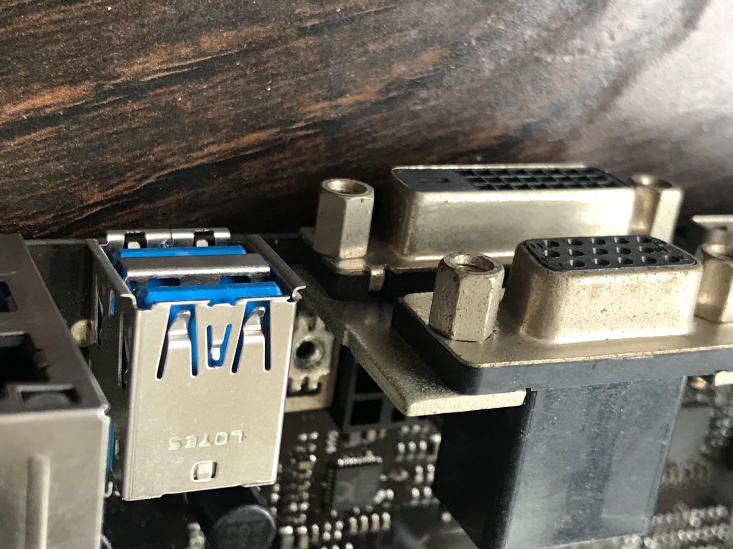 英特尔corei3-9100处理器,英特尔酷睿i39100f处理器怎么样