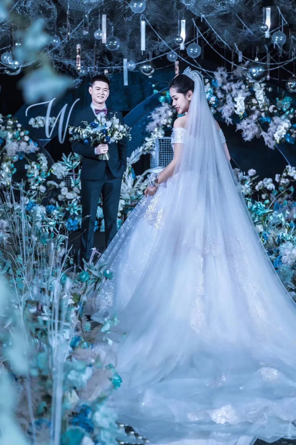 一场神秘浪漫的星空的婚礼,神秘浪漫的蓝色星空婚礼