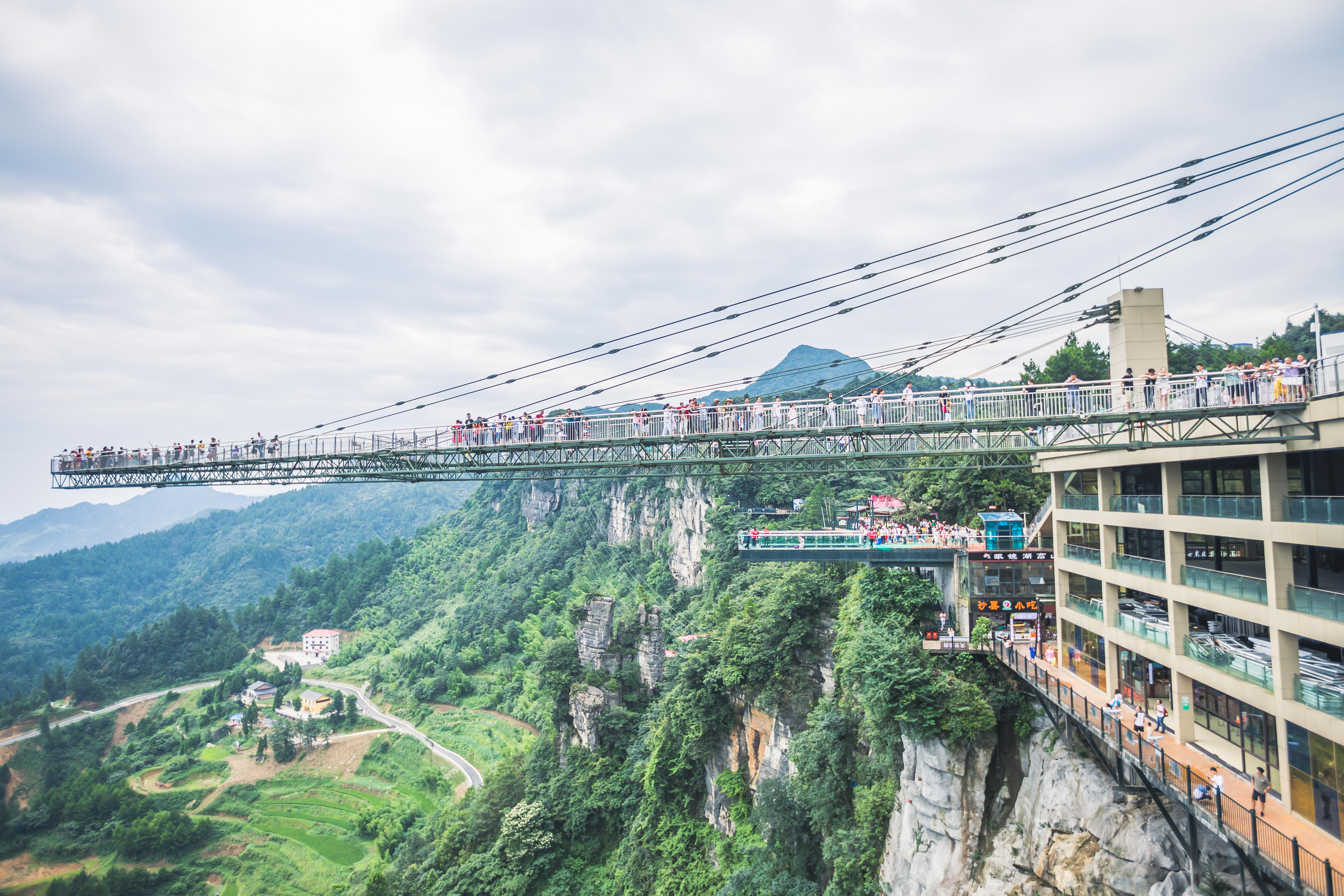 第一次去重庆奥陶纪应该怎样玩？真如抖音上那么刺激？亲自试试吧