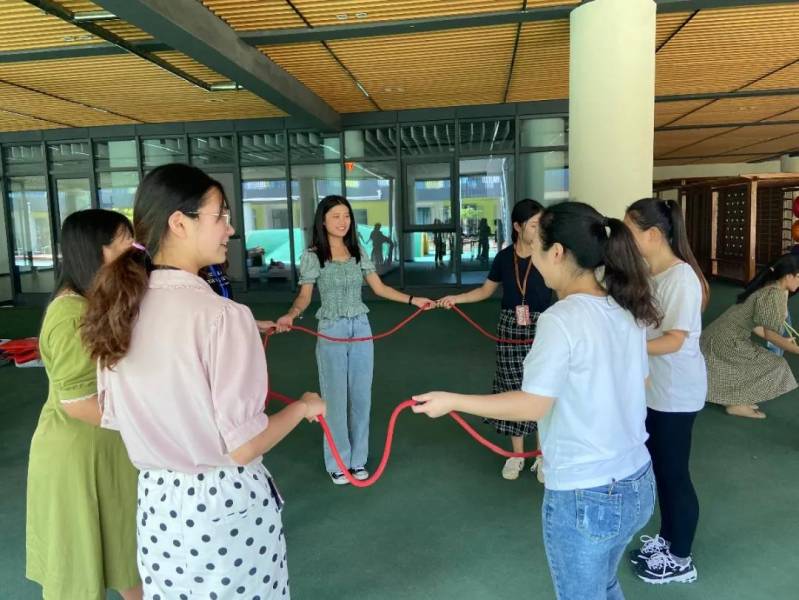 北师大盐城附属学校体育,北师大附校体育课