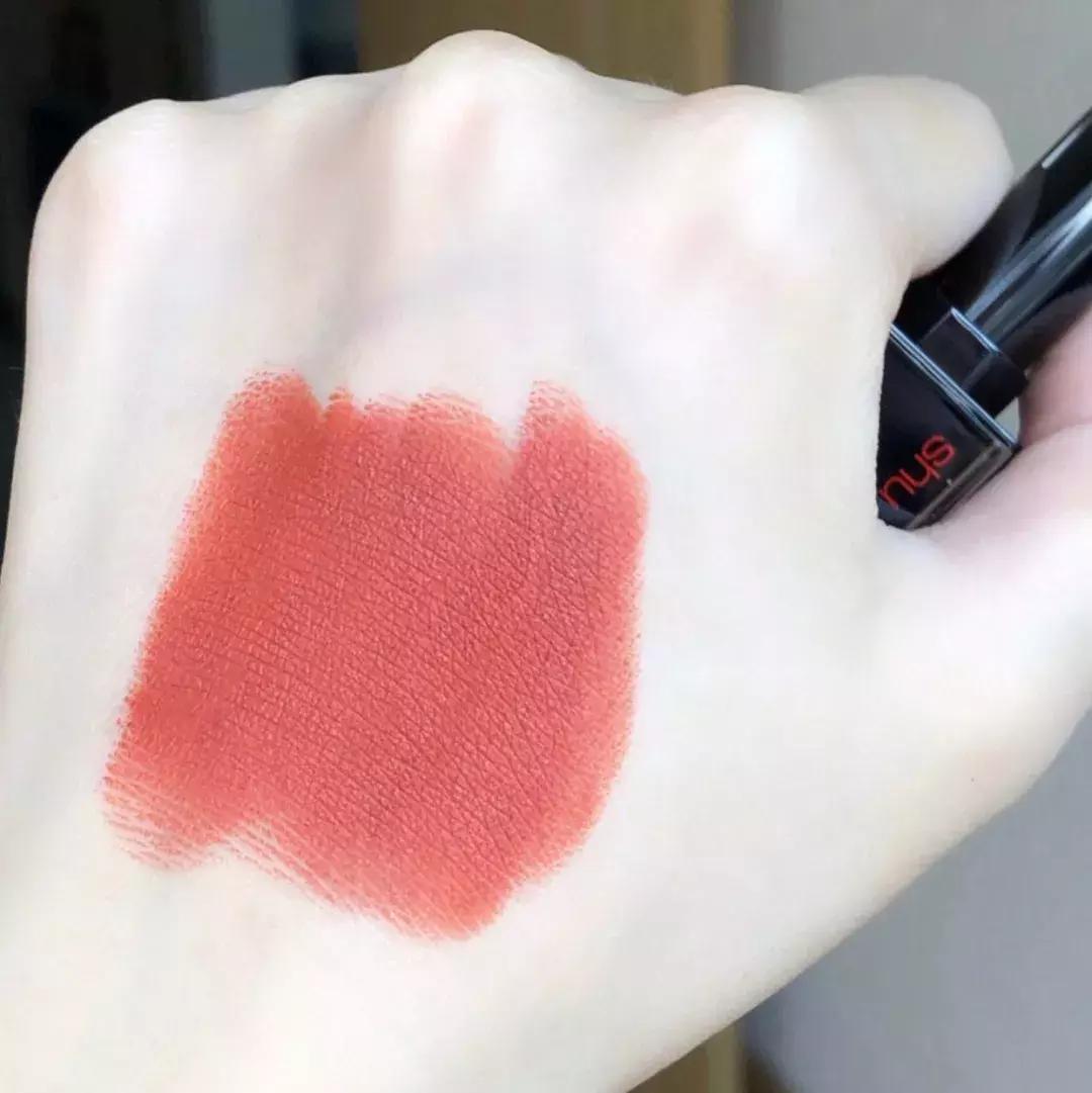 秋冬显白的国货口红,秋冬新款显白口红