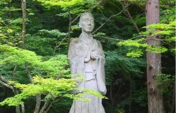 解密历史上真实的一休：“淫酒淫色亦淫诗”，77岁与盲女相恋