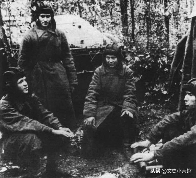 从哥萨克乡村教师到坦克王牌——苏联顶级坦克手拉瓦林科的历程