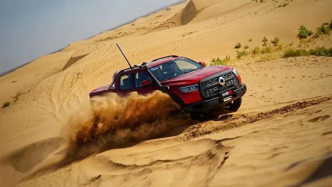 全新一代五十铃dmax详解,五十铃dmax3.0t和长城炮哪个好