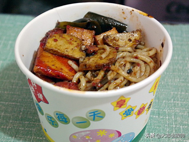 长沙一高楼美食,长沙人都去的美食聚集地