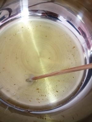 自制炸薯片变酸了,怎样炸薯片才能把薯片炸得嘎嘣脆