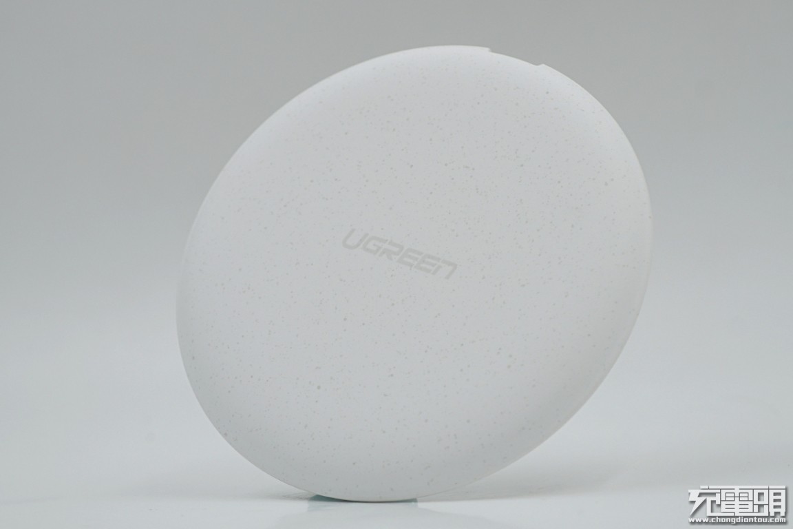 绿联无线充电宝拆解,绿联30瓦充电器拆解