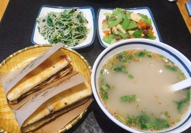 比南锣鼓巷还好的街,比南锣鼓巷好的小吃街