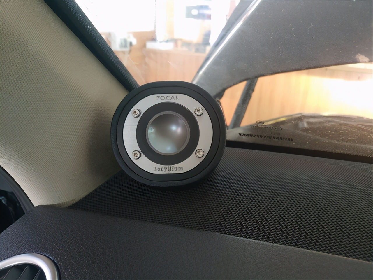 奔驰glk300改声浪,奔驰glc音响改装劲浪适配器