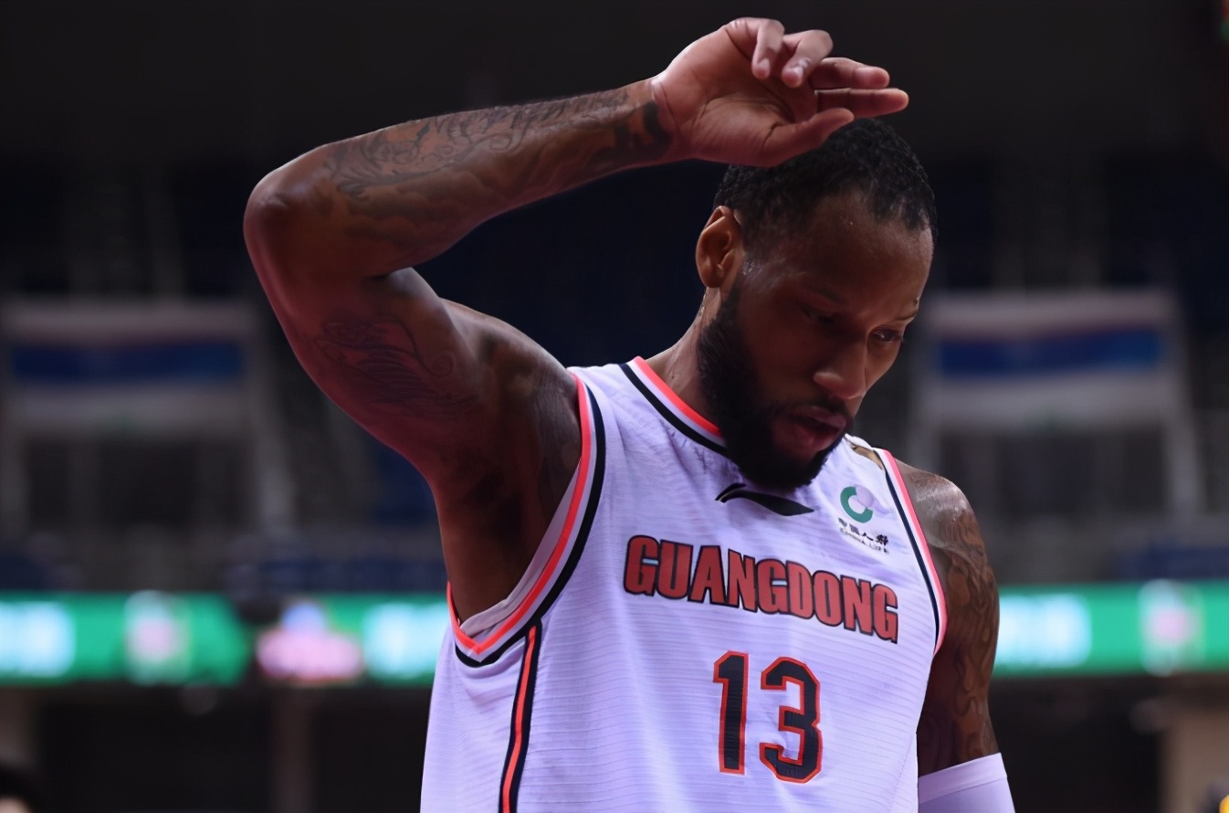 广东威姆斯绝杀,广东队119-90四川队威姆斯表现