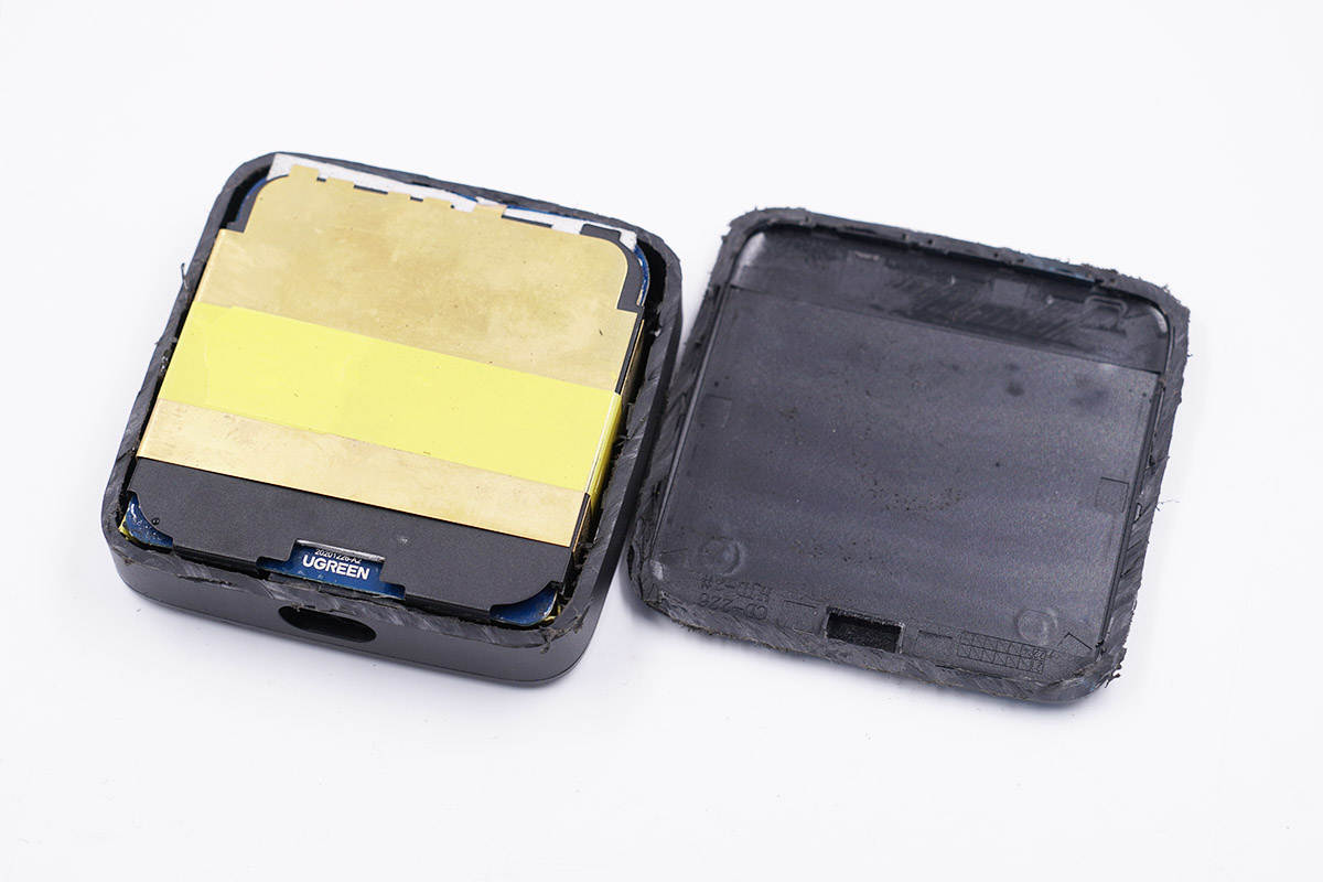 绿联45w双口快充拆解,绿联20瓦双口快充拆解