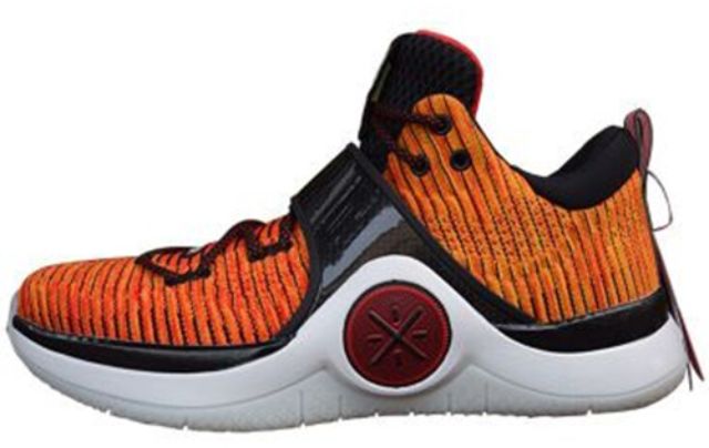 韦德新战靴竟致敬科比,韦德最后一个赛季上脚球鞋