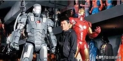 手机8年不换，却买天价手办，你给名人“节俭”交了多少智商税？