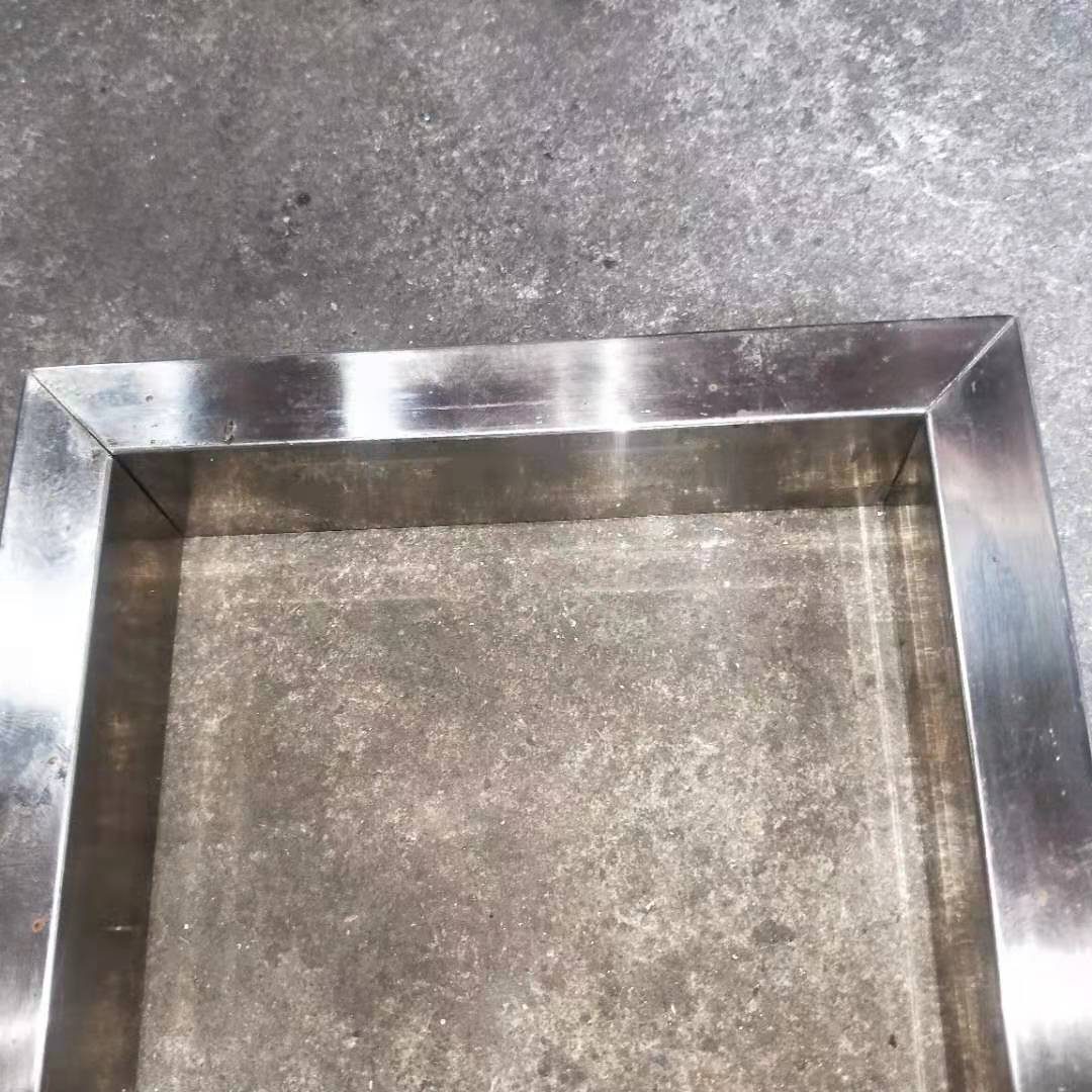 25方管切九十度角一次成型,25方管切90度角