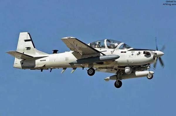 a-29超级巨嘴鸟螺旋桨攻击机,72架a-29超级巨嘴鸟螺旋桨攻击机