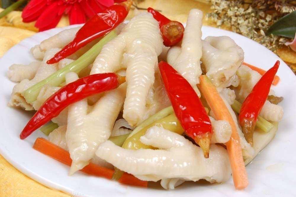 泡椒凤爪怎么制作视频,泡椒凤爪的制作方法简单