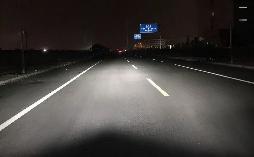 丰田chr卤素大灯改led,卤素大灯改led大灯违法吗