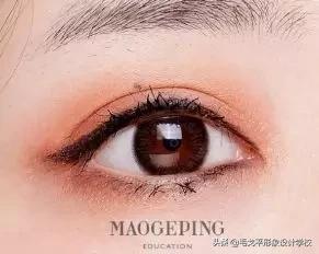 日常眼妆这样画自然清爽更耐看,日常眼妆小技巧三步轻松搞定眼妆